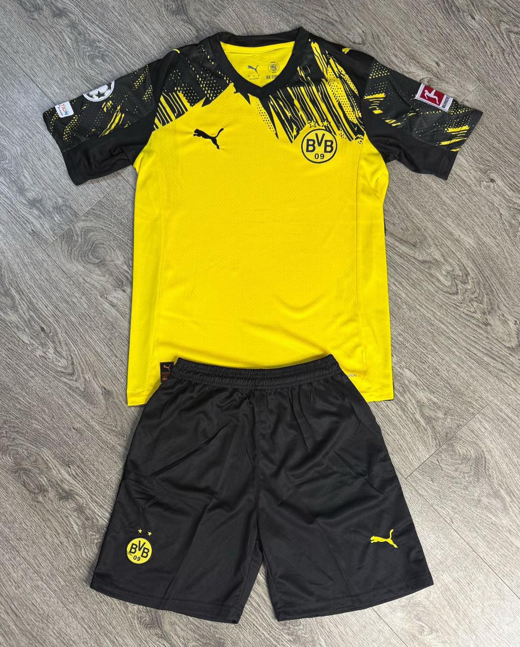 Conjuntos de fútbol temporada 2025-2026