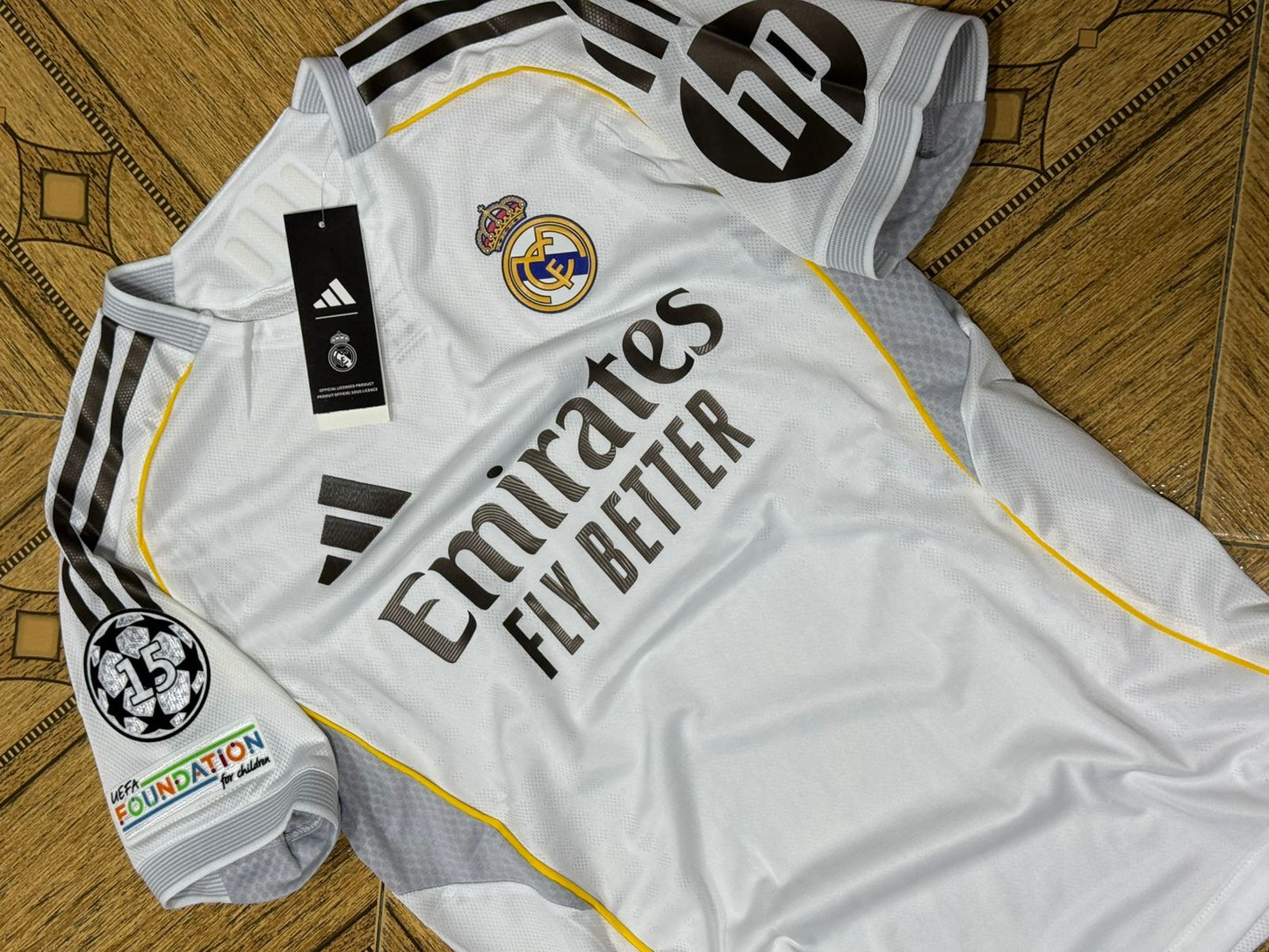 Camiseta Real Madrid temporada 2025-2026 versión jugador